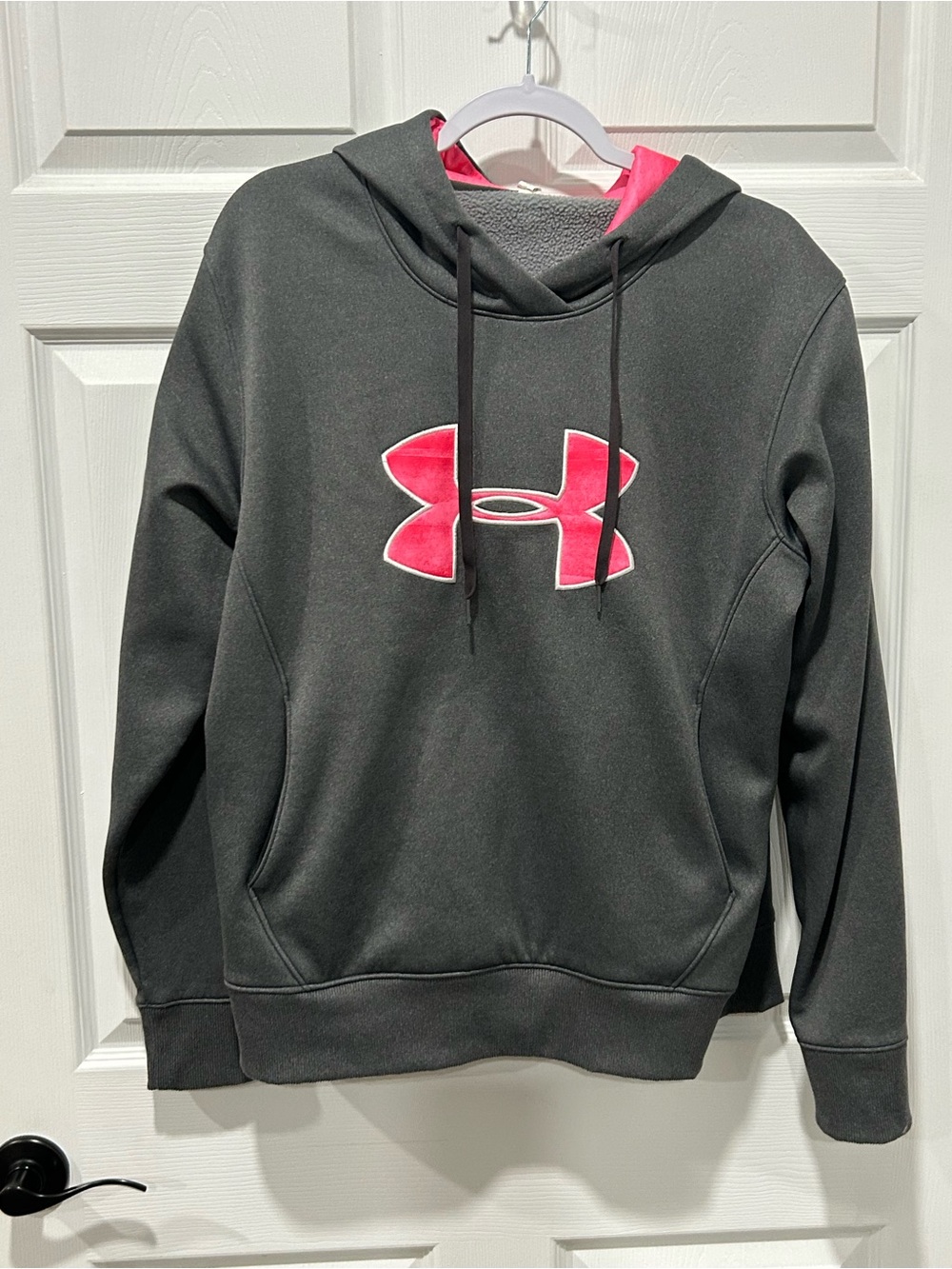 Under Armour Cold Gear Women’s Hoodie With Pockets Size XL